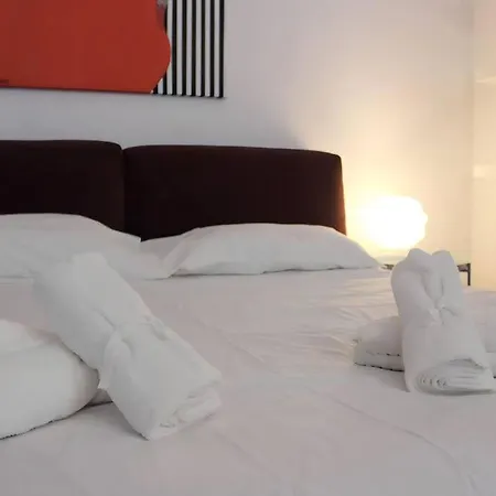 Apartment Romantica Cenisio Milan
